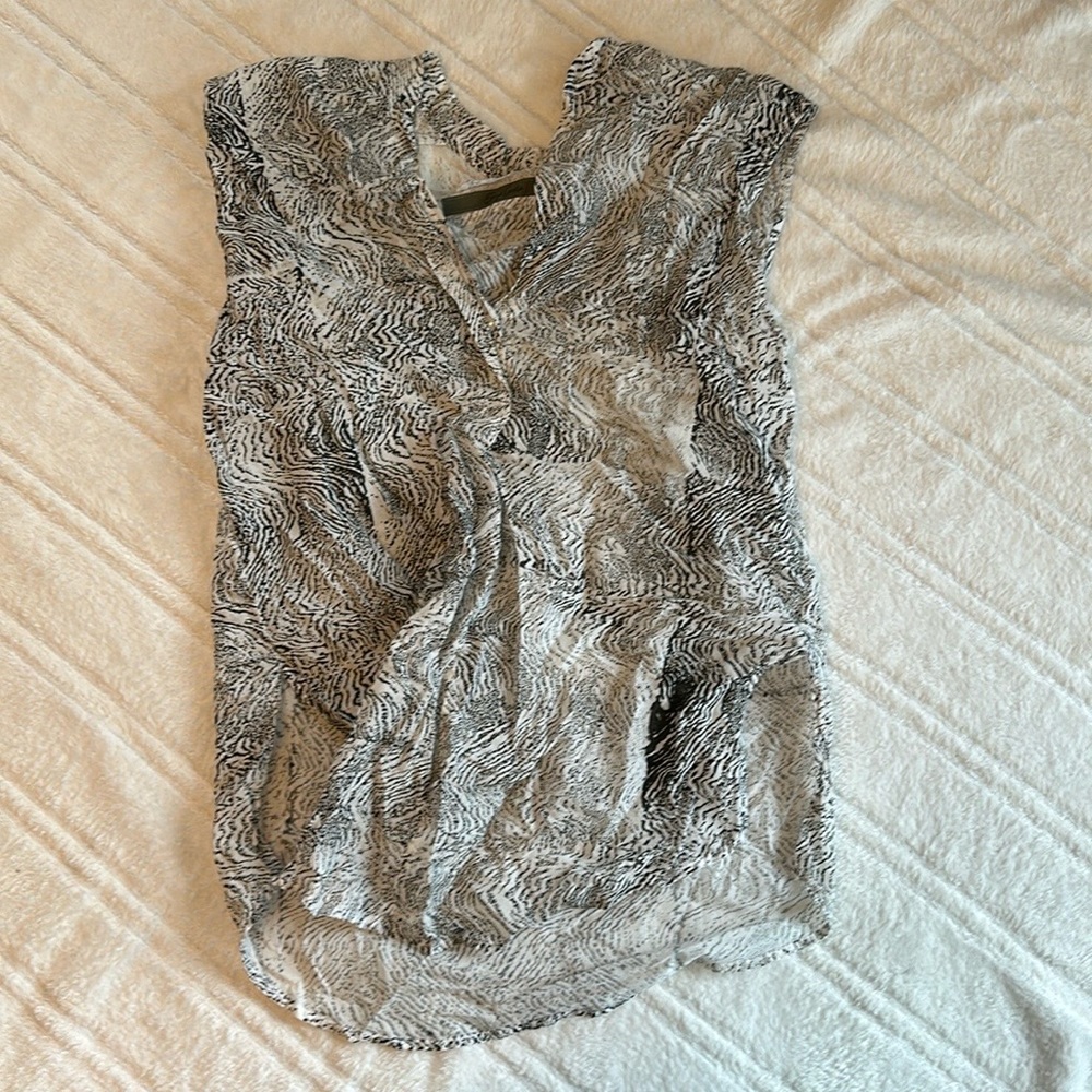 Enza costa tunic blouse - Picture 3 of 9
